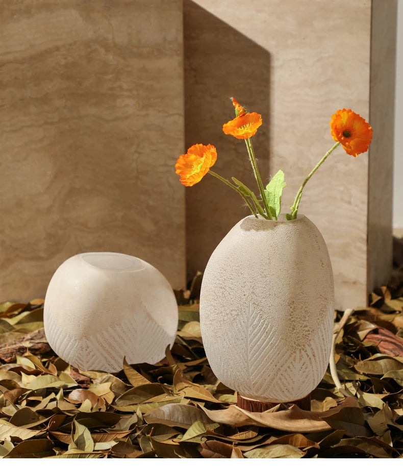 Sandy Leaf Vase