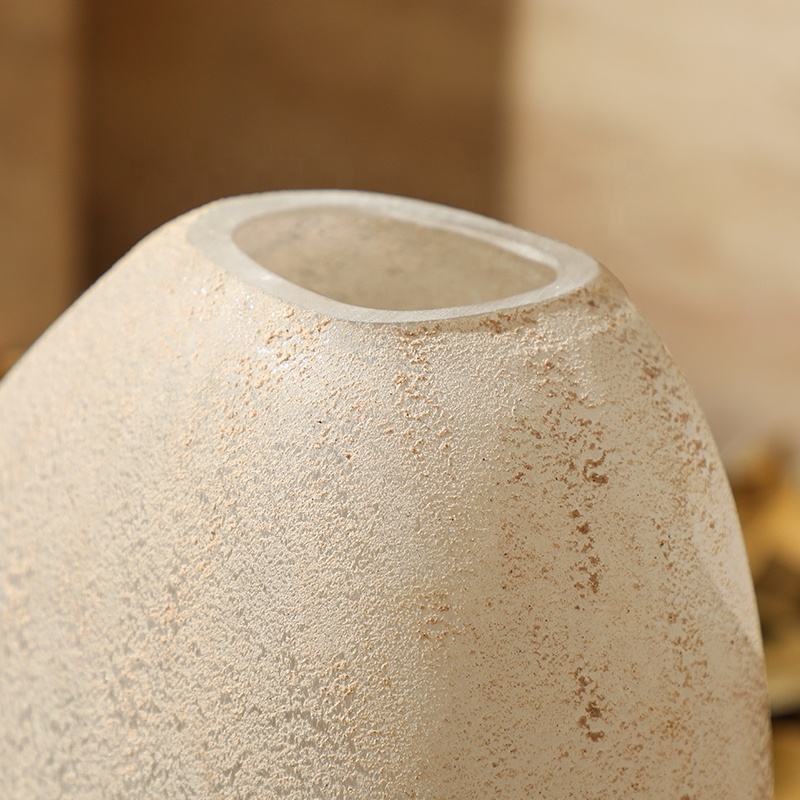 Sandy Leaf Vase